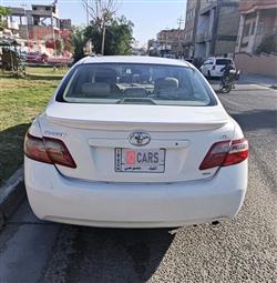 تۆیۆتا کامری